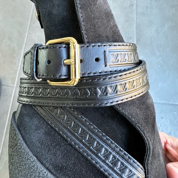 Louis Vuitton Heeled Ankle Boots - Picture 6 of 6